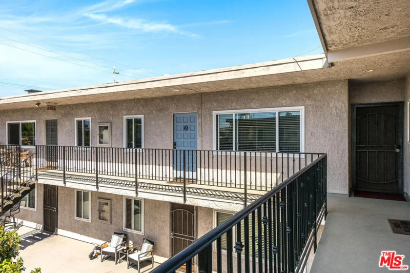 445 Washington Boulevard #10 photo 16