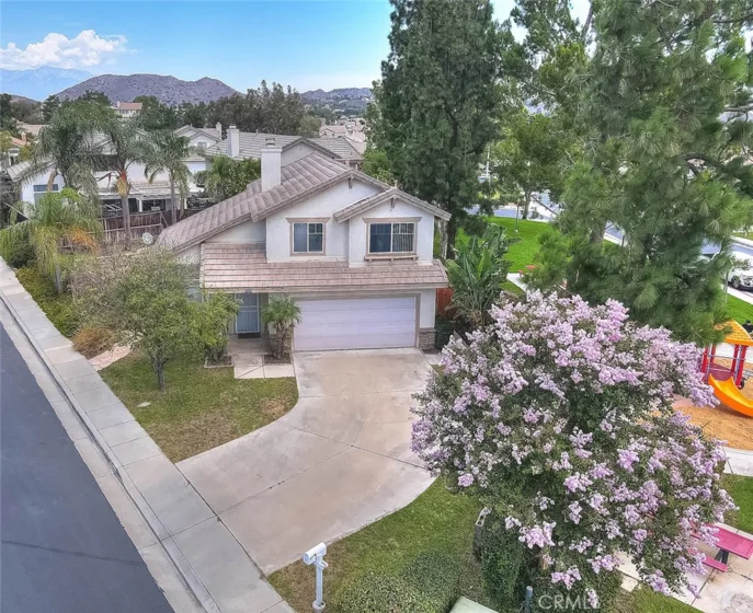 523 Towergrove photo 3