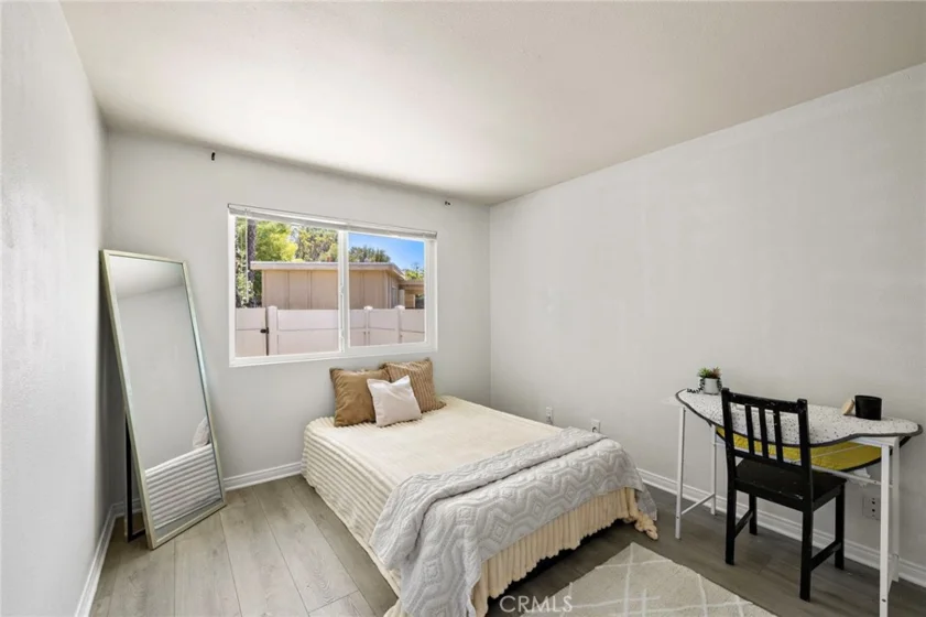 38750 Via Las Flores photo 9