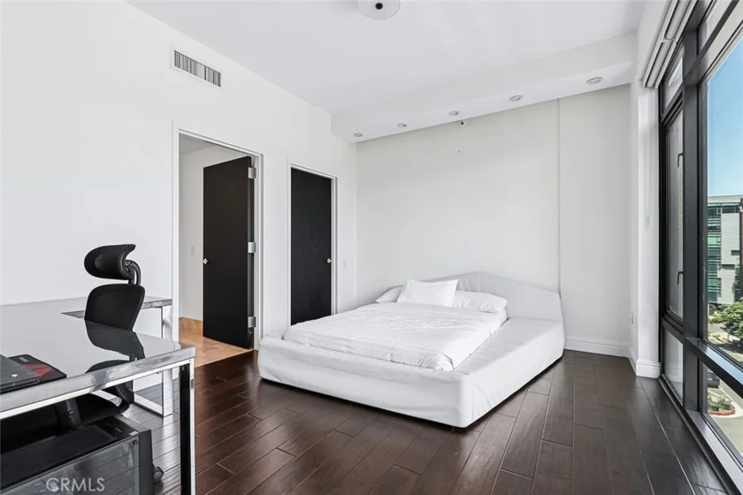 1111 S Grand Avenue #511 photo 12