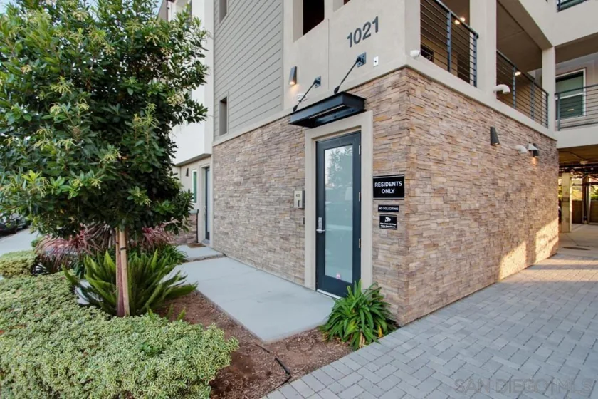 1021 S Cleveland Street #313 photo 45