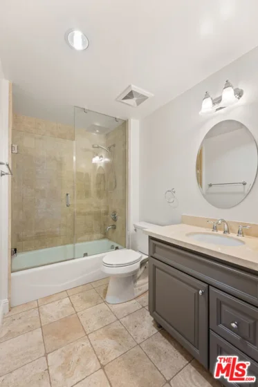 5037 Rosewood Avenue #301 photo 9
