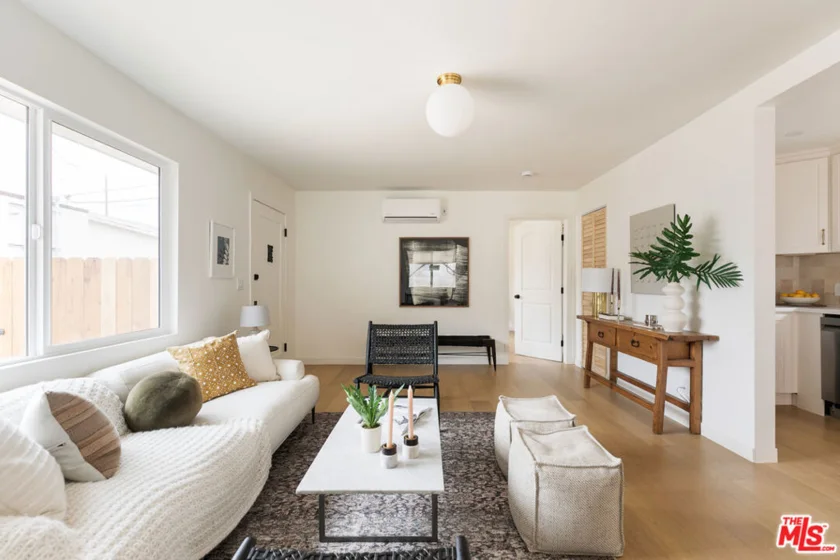 2250 Fernleaf Street photo 4