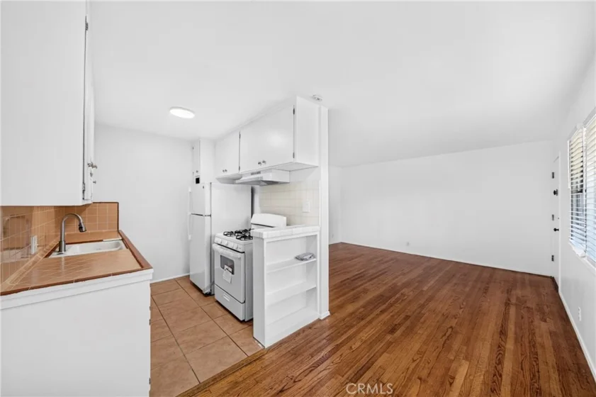728 Cedar photo 14