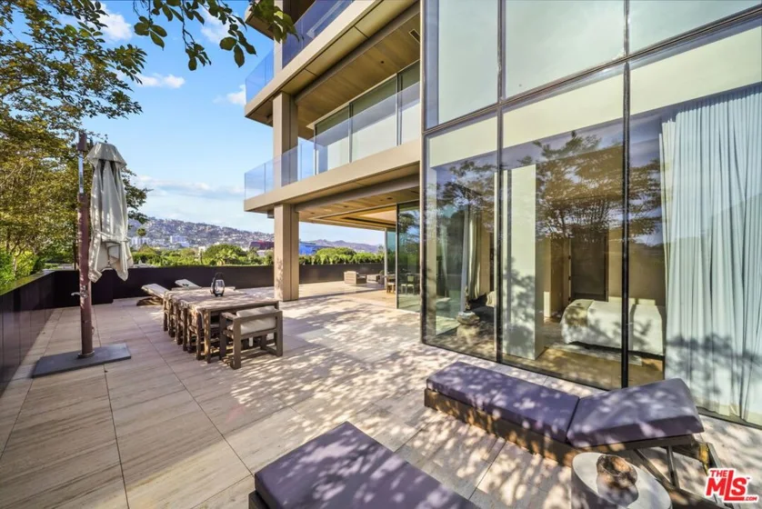 8899 Beverly Boulevard #4A photo 16