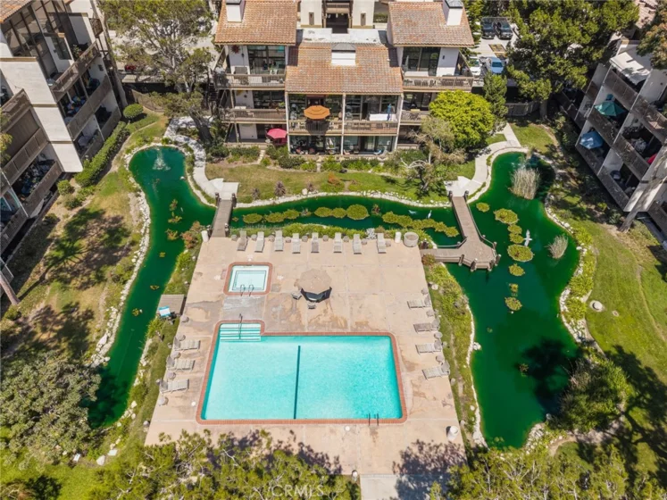 6112 N Marina Pacifica photo 17