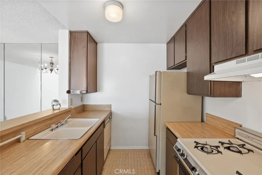 18645 Hatteras Street #234 photo 30