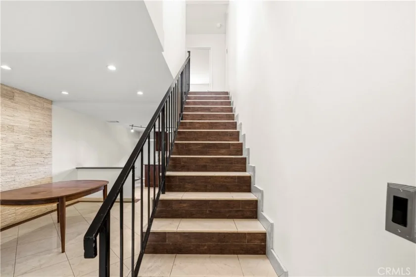 7320 Lennox Avenue #D8 photo 18