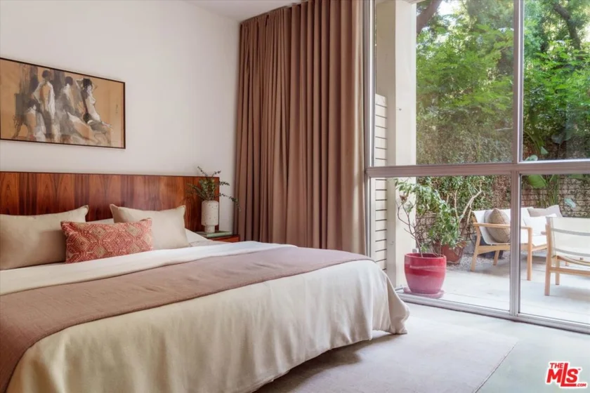 4455 Los Feliz Boulevard #106 photo 3