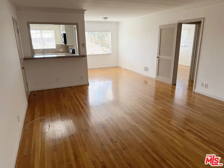 1225 Sunset Plaza Drive #2 photo 13