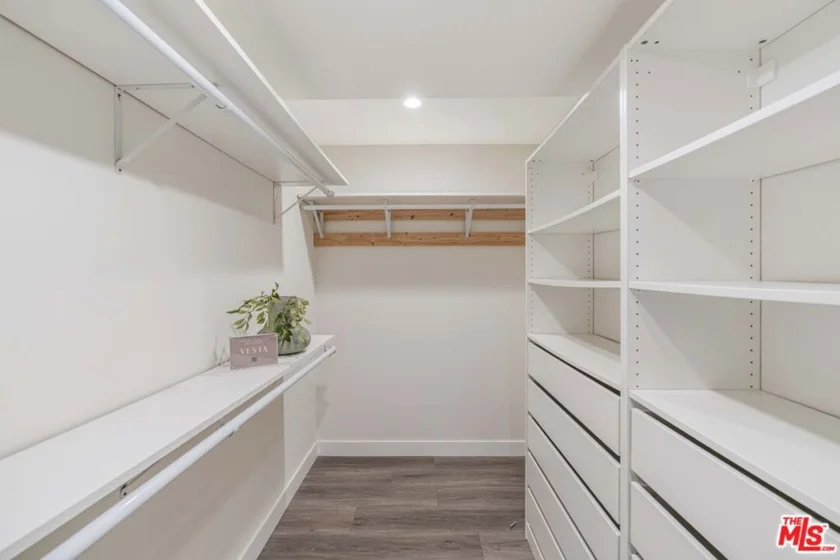930 California Avenue #201 photo 17