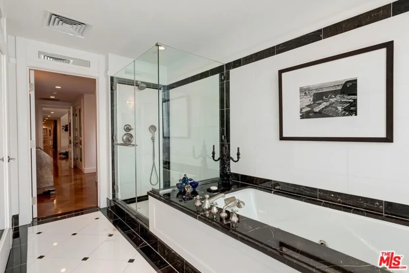 1 W Century Drive #17C photo 7