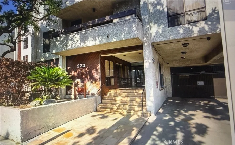 222 N Rose photo 22