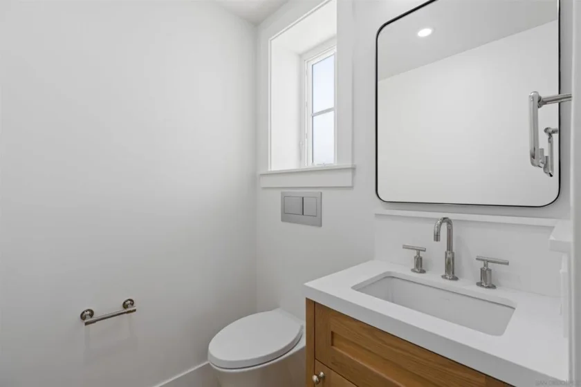 747 Orange Avenue #304 photo 10