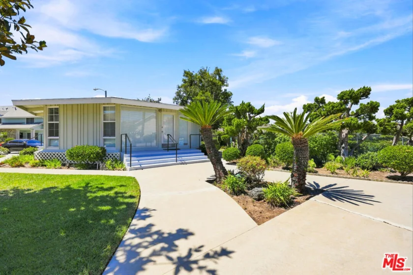 3500 W Manchester Boulevard #23 photo 37