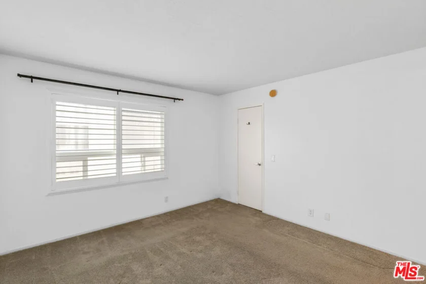 18411 Hatteras Street #246 photo 23