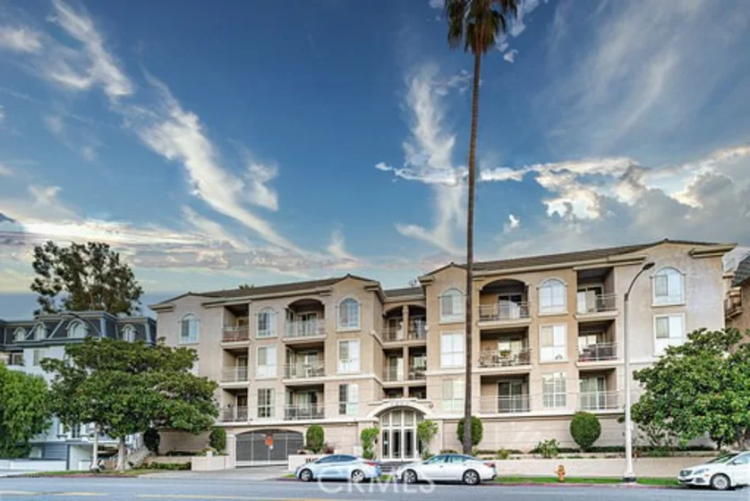 1840 S Beverly Glen Boulevard #301 photo 1