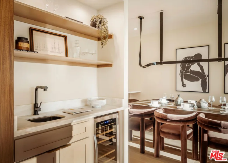 10551 Wilshire Boulevard #403 photo 27