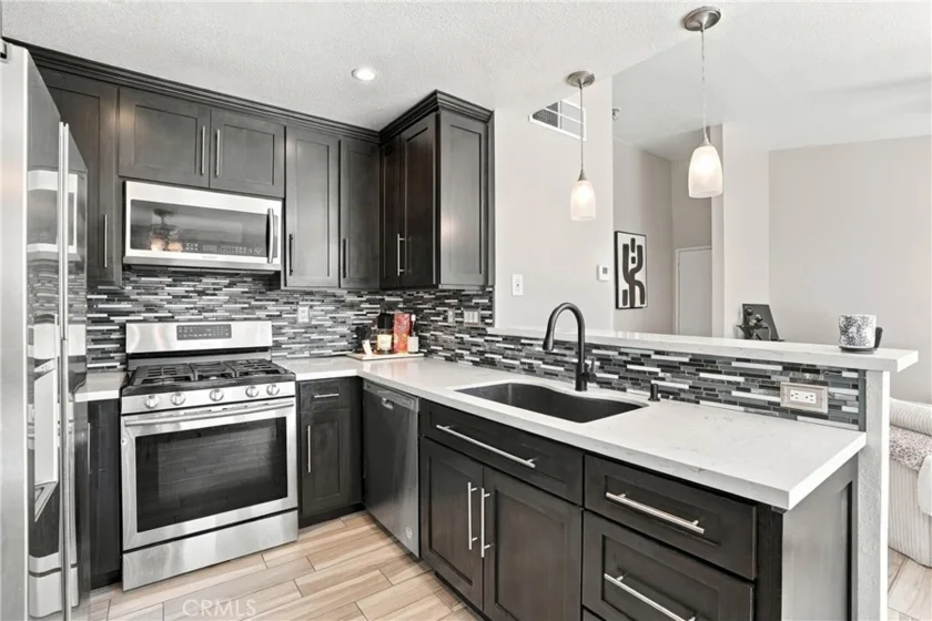 2616 Avenida Del Vista #B204 photo 4