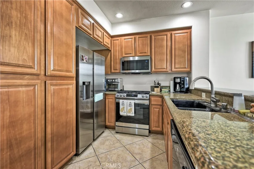 3894 Polk photo 5
