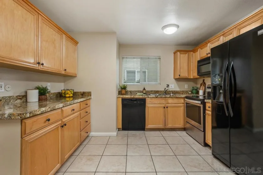 2528 White Oak Place #3 photo 1
