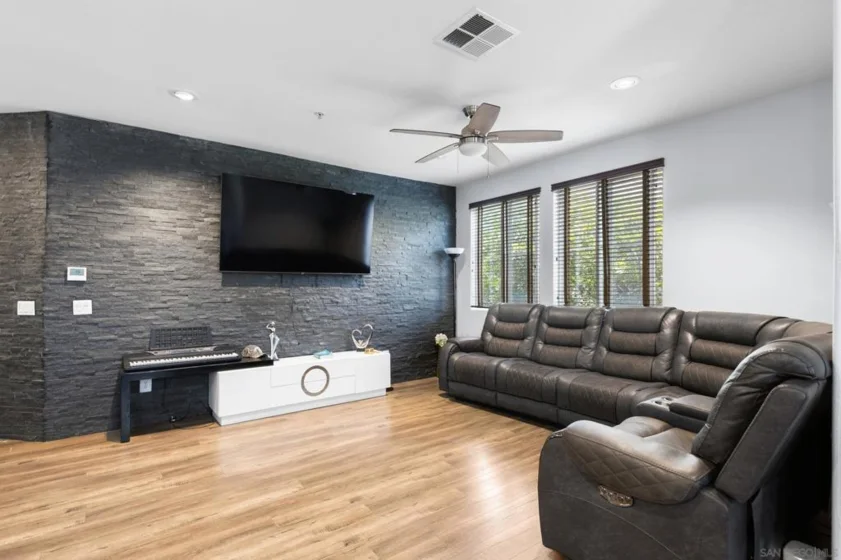 1338 Starry Way photo 13
