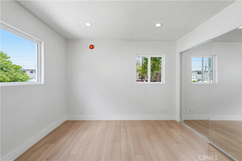 7439 Woodman Avenue #54 photo 23