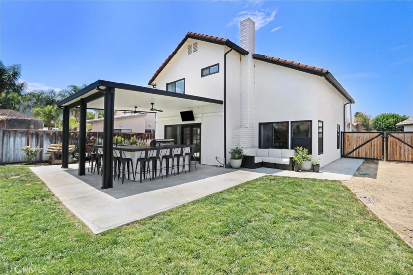 45286 Esplendor Court photo 29