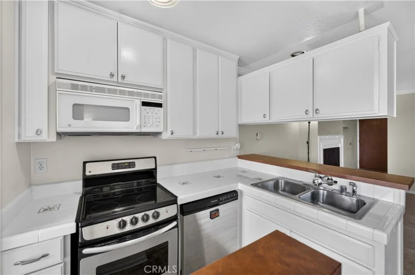 6151 Orange Street #320 photo 3
