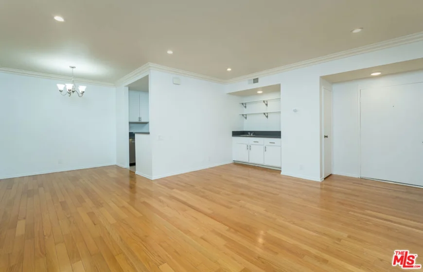 1115 S Elm Drive #207 photo 24