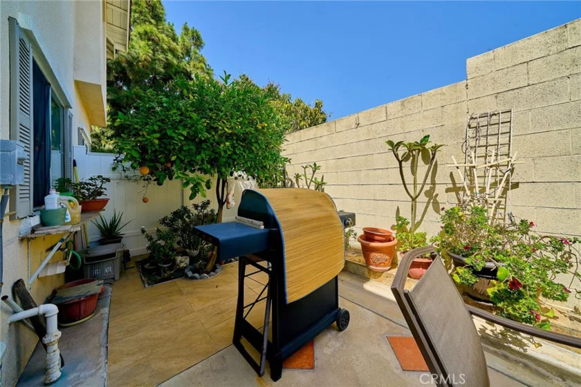 9008 Primavera Lane photo 38