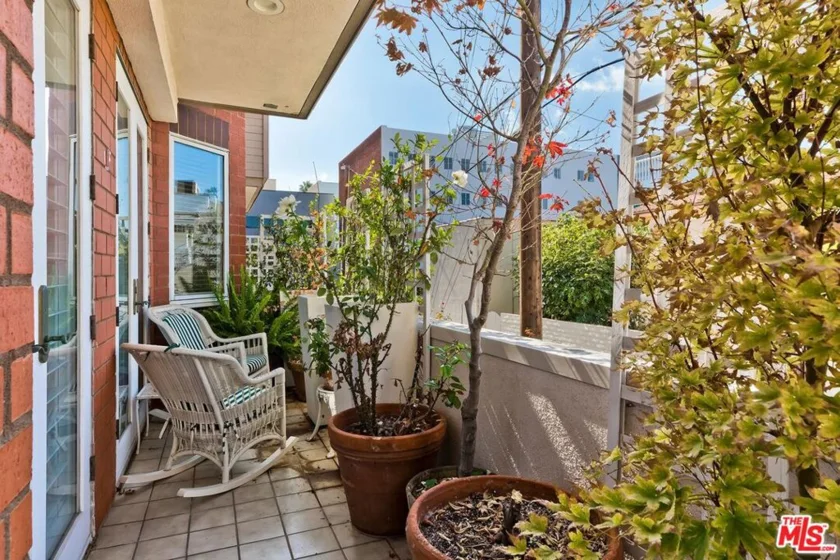 121 N Almont Drive #205 photo 5