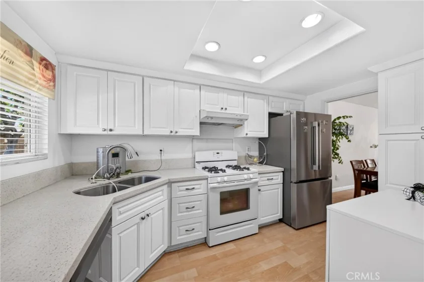 12114 Stonegate Lane photo 4