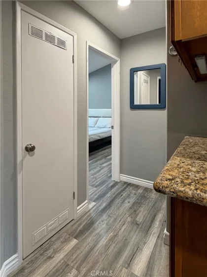 1637 E 5th Street #302 photo 31