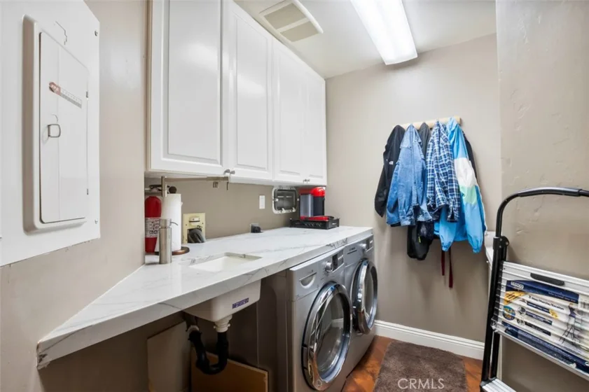 700 Front Street #2302 photo 27