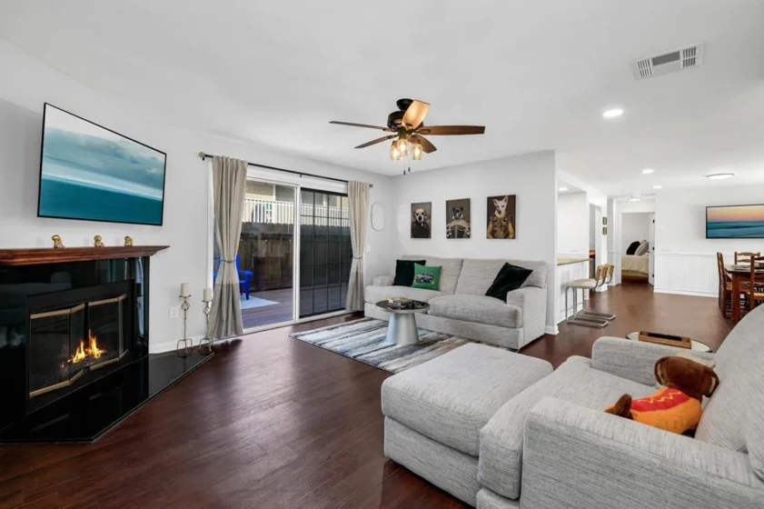 1352 Palomar photo 2