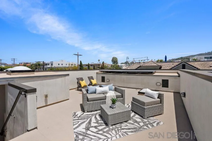 718 Silver Street photo 38