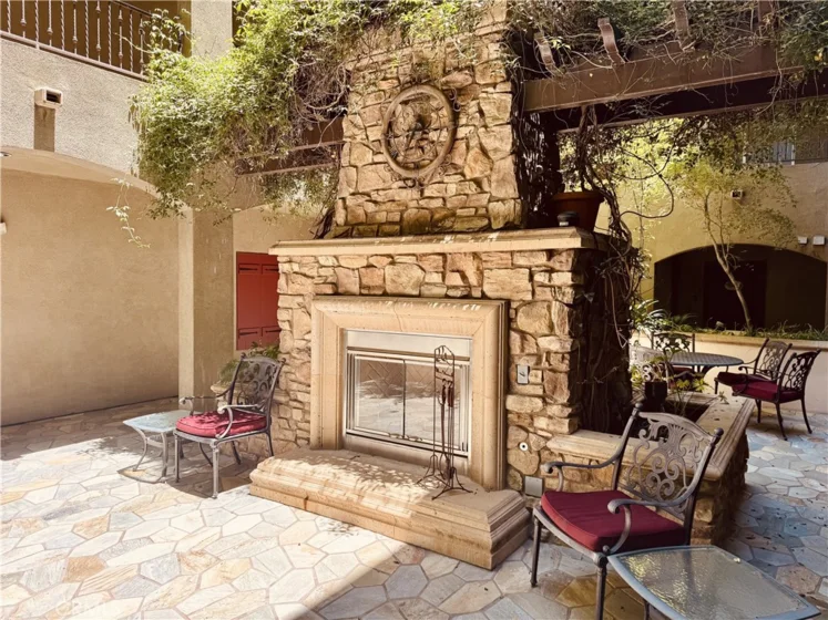 13200 Moorpark #203 photo 7