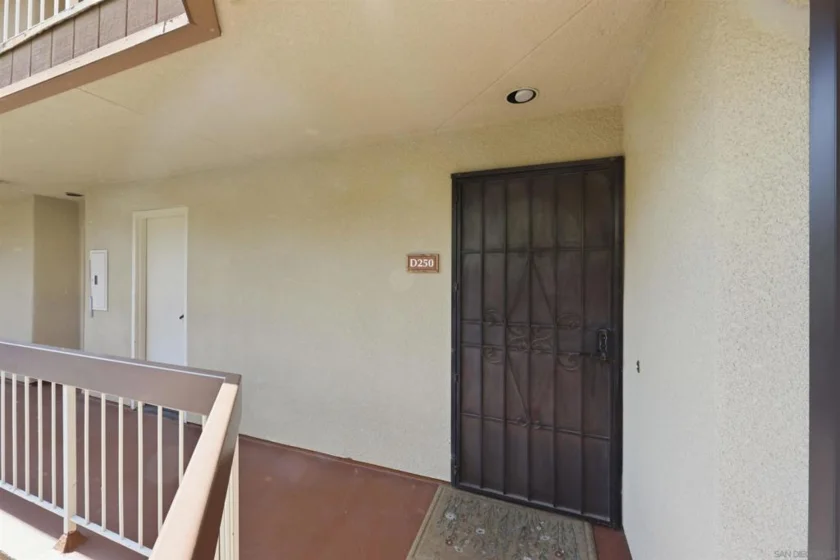7245 Navajo #D250 photo 24