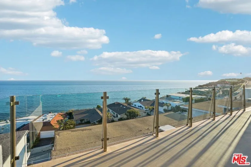 18203 Coastline Drive #7 photo 3
