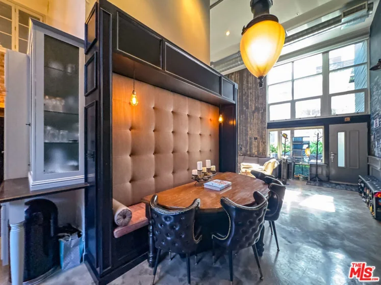 1037 N Laurel Avenue #10 photo 7