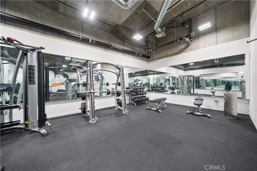 218 N El Molino Avenue #303 photo 13