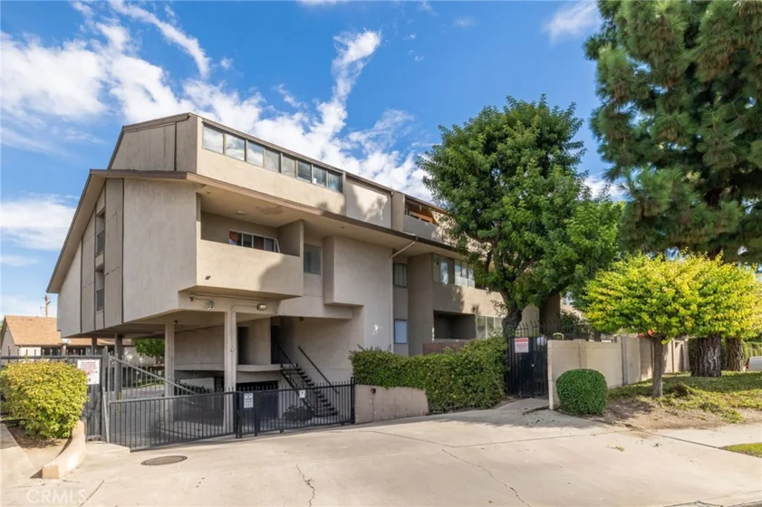278 N Wilshire Avenue #E14 photo 1