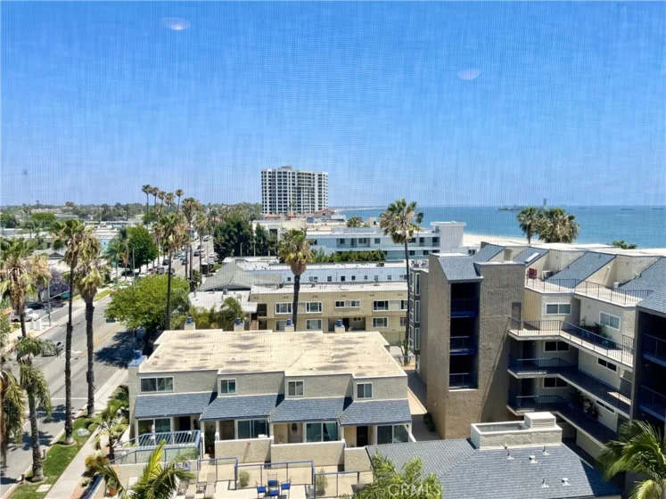 1030 E Ocean #703 photo 2