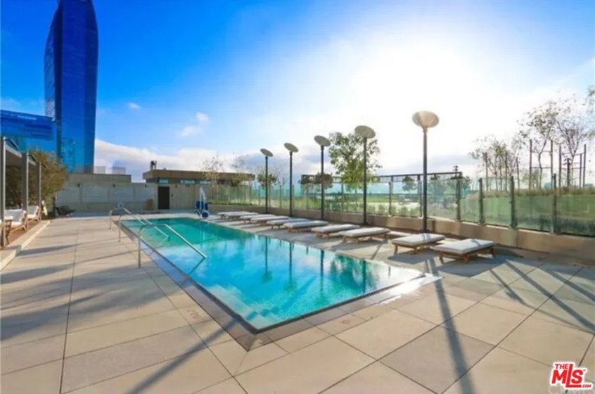 889 Francisco Street #2210 photo 27