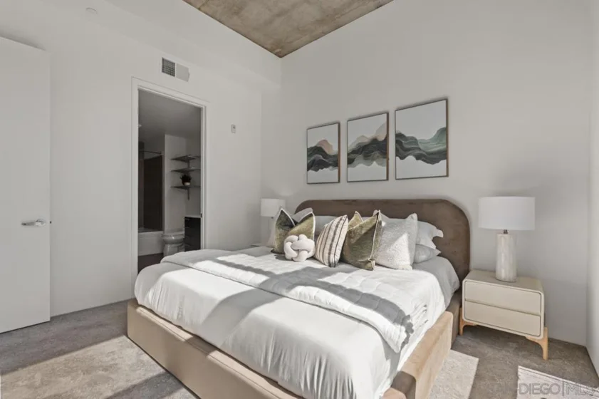 1025 Island Avenue #704 photo 26