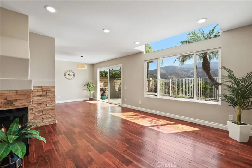 19076 Canyon Terrace Drive photo 2