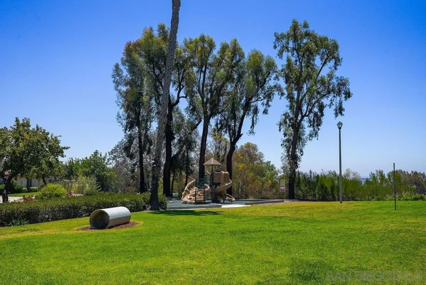 8166 Paradise Valley Court photo 21