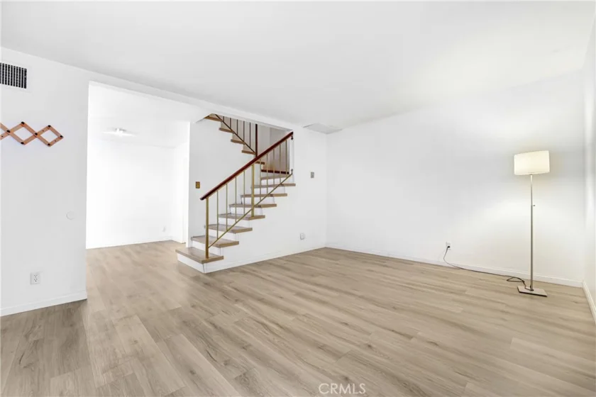 7301 Lennox Avenue #D13 photo 4