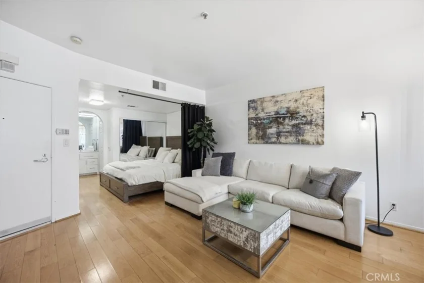 620 S Gramercy Place #130 photo 36